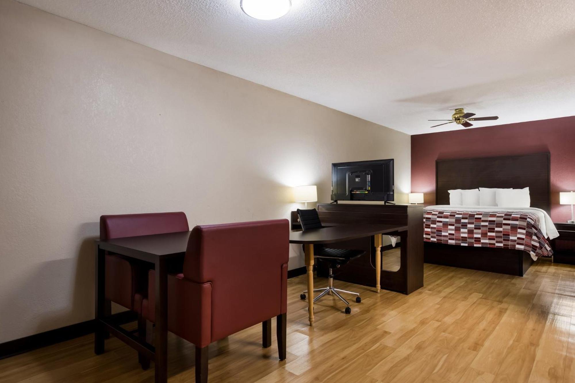 Red Roof Inn & Suites Statesboro - University Dış mekan fotoğraf