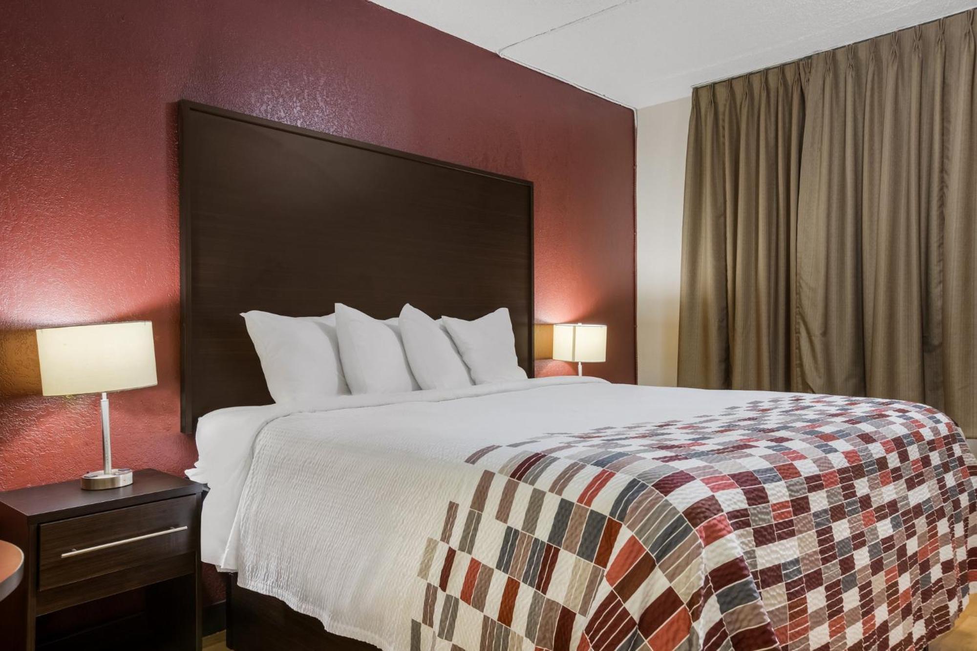 Red Roof Inn & Suites Statesboro - University Dış mekan fotoğraf