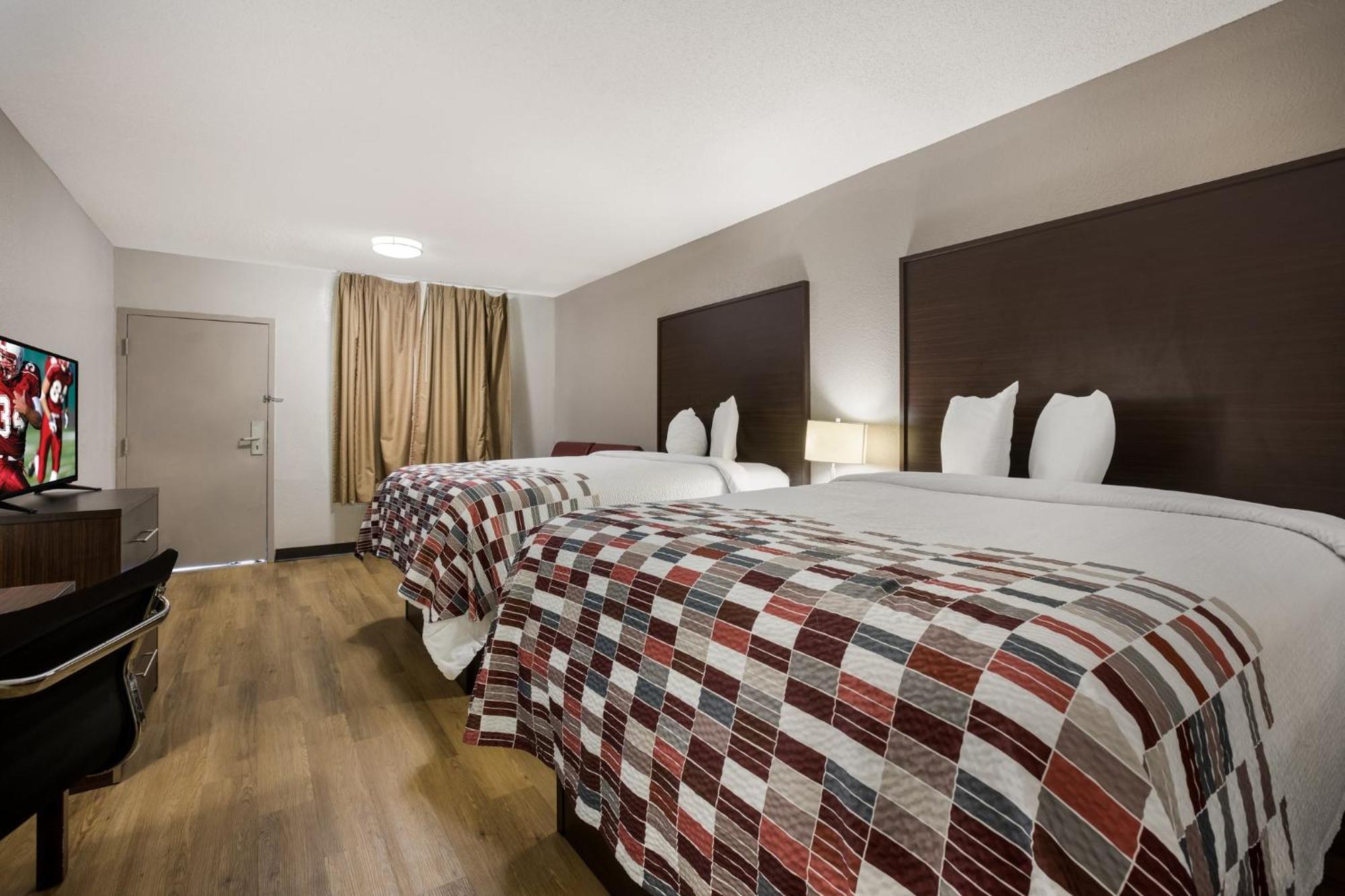 Red Roof Inn & Suites Statesboro - University Dış mekan fotoğraf