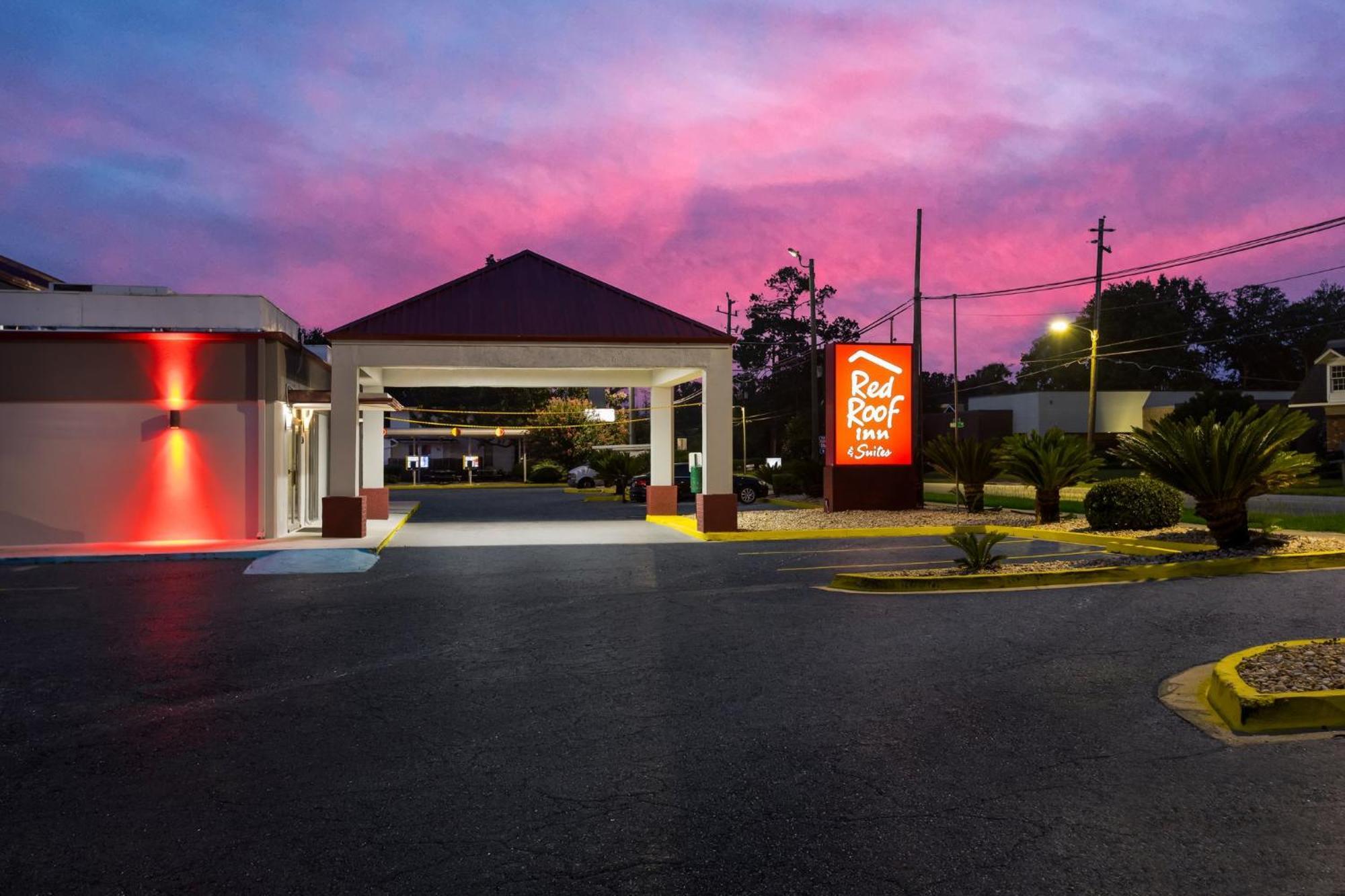Red Roof Inn & Suites Statesboro - University Dış mekan fotoğraf