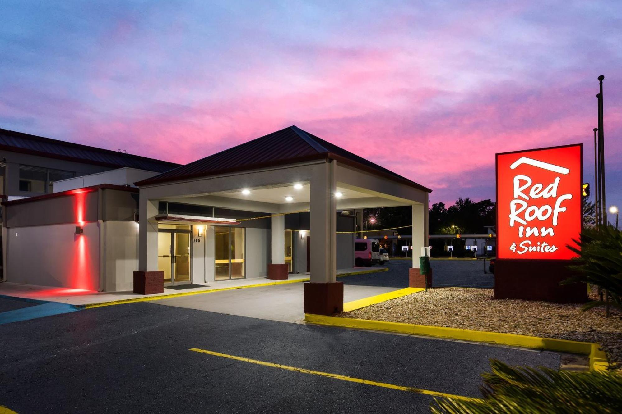 Red Roof Inn & Suites Statesboro - University Dış mekan fotoğraf
