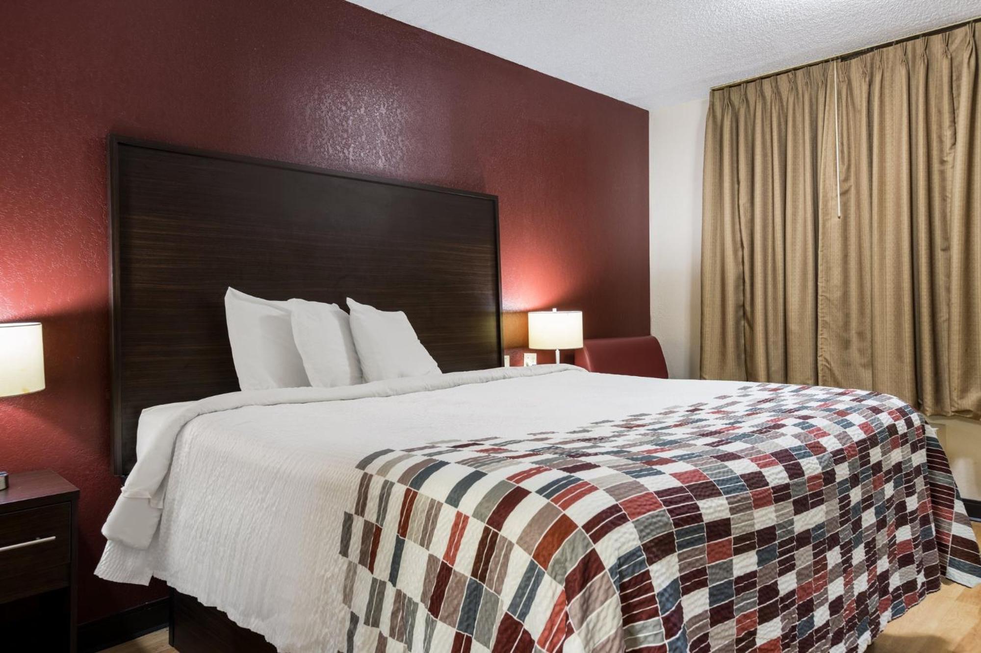 Red Roof Inn & Suites Statesboro - University Dış mekan fotoğraf