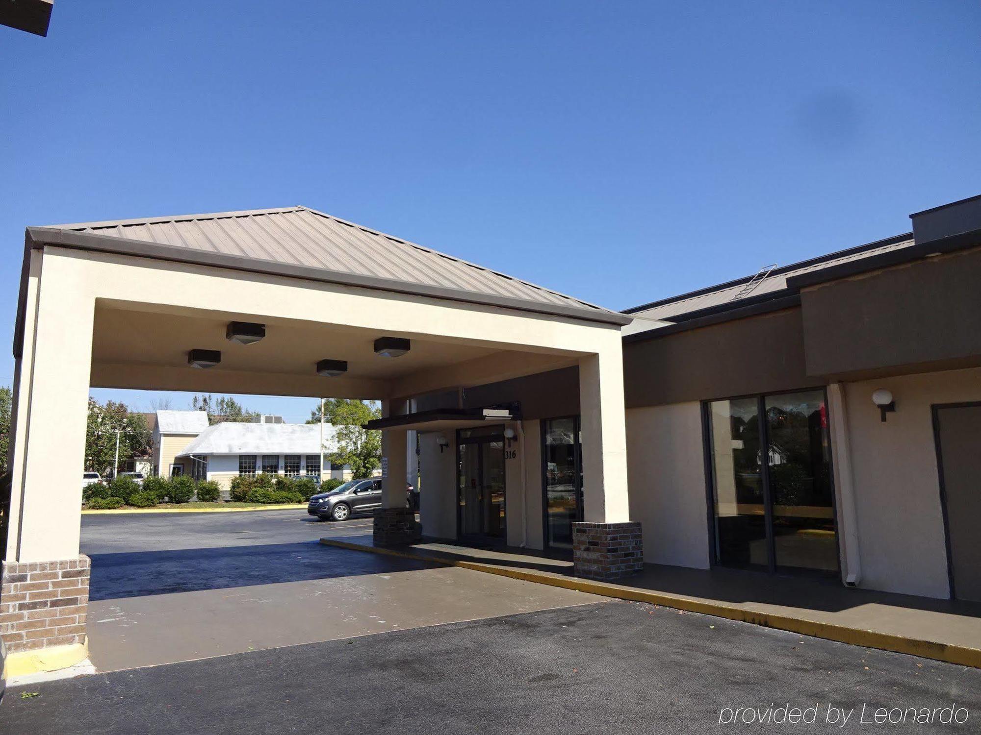 Red Roof Inn & Suites Statesboro - University Dış mekan fotoğraf